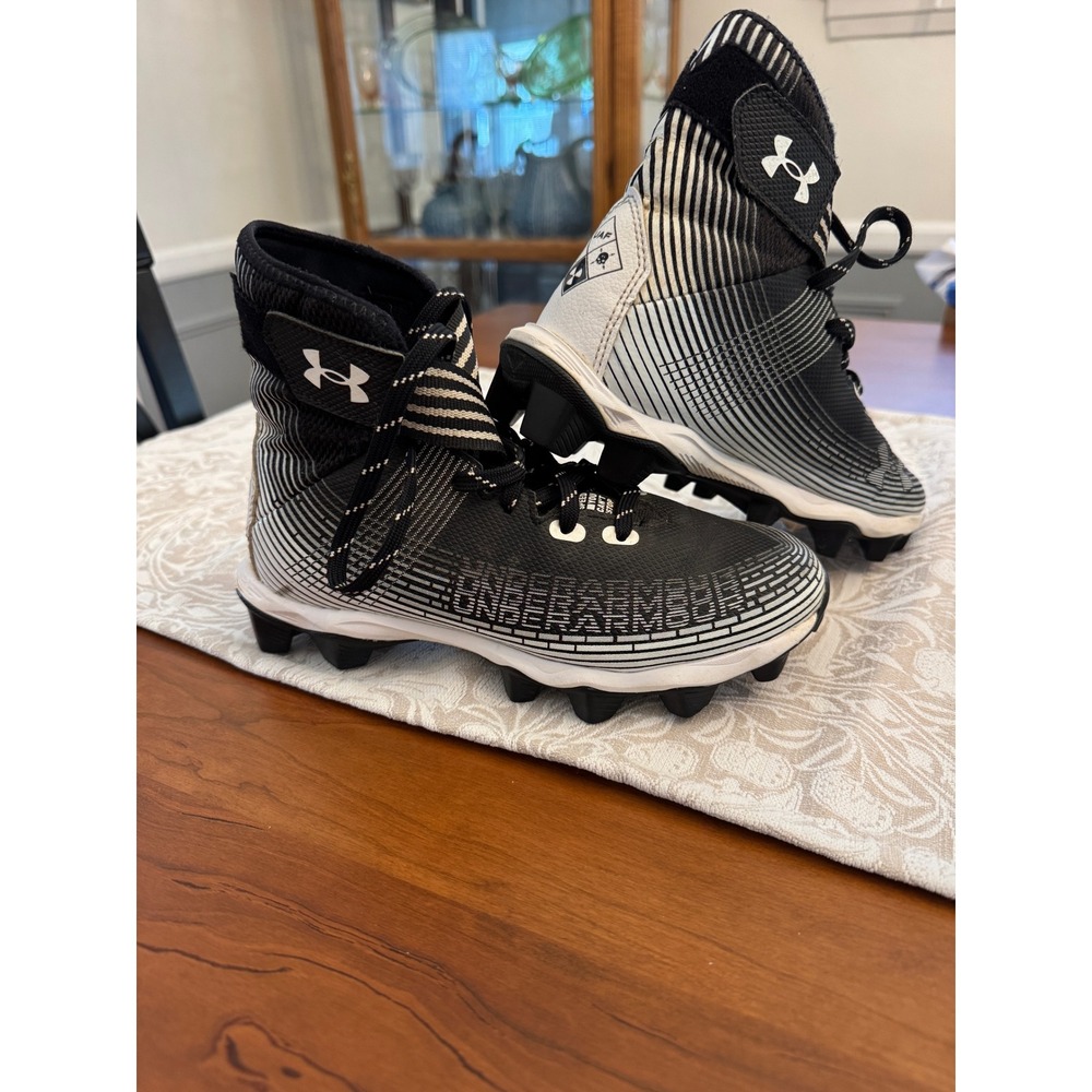 Under Armour Highlight RM Jr Football Cleats Black White 3023724-003 Boys 3Y
